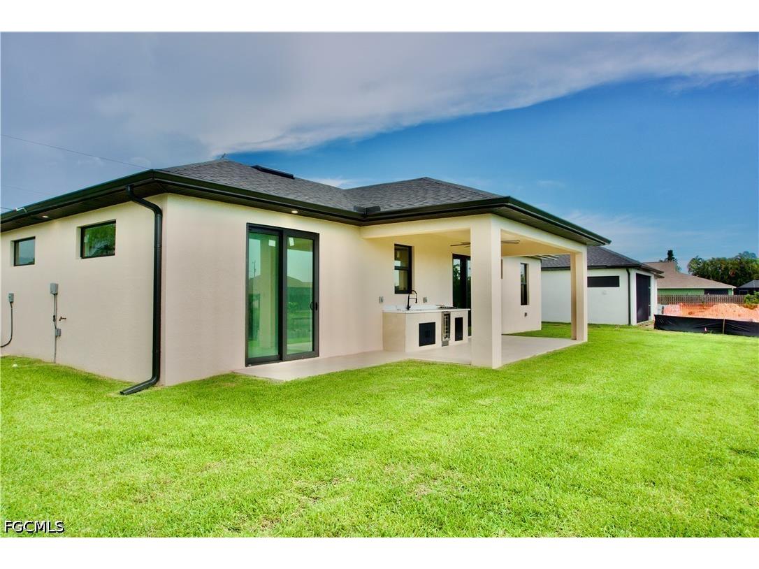 124 SE 2nd Avenue Cape Coral FL 33990 2026027488 image7