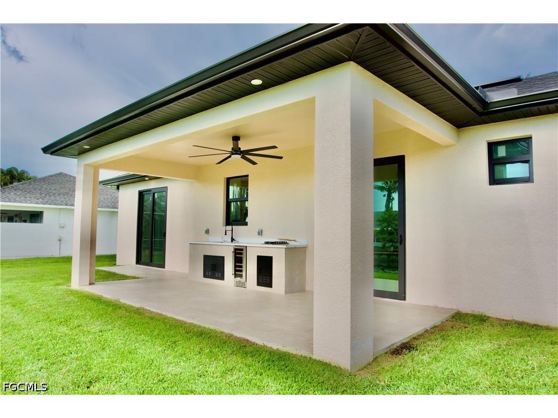124 SE 2nd Avenue Cape Coral FL 33990 2026027488 image9
