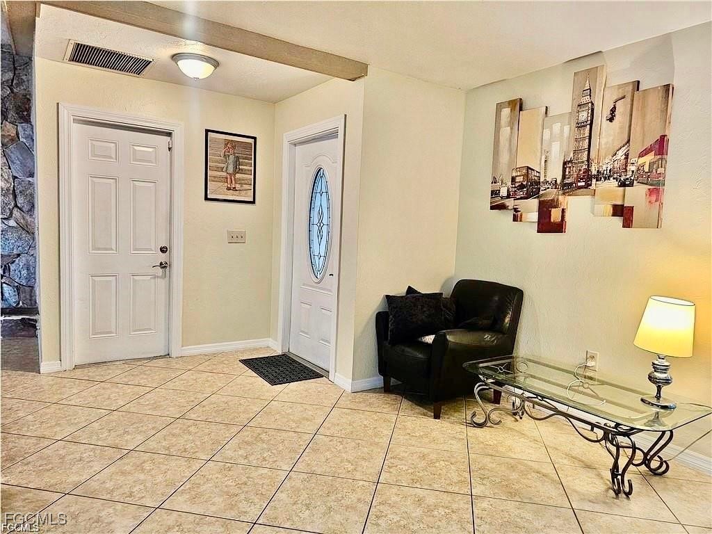 124 SE 31st Street Cape Coral FL 33904 2025014964 image4