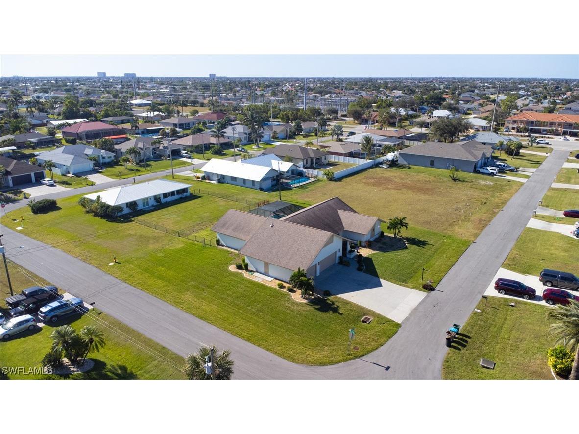 124 SE 39th Terrace Cape Coral FL 33904 224068854 image37