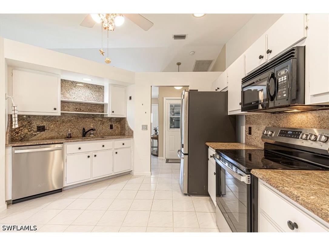 124 Versailles Circle Naples FL 34112 226015380 image10