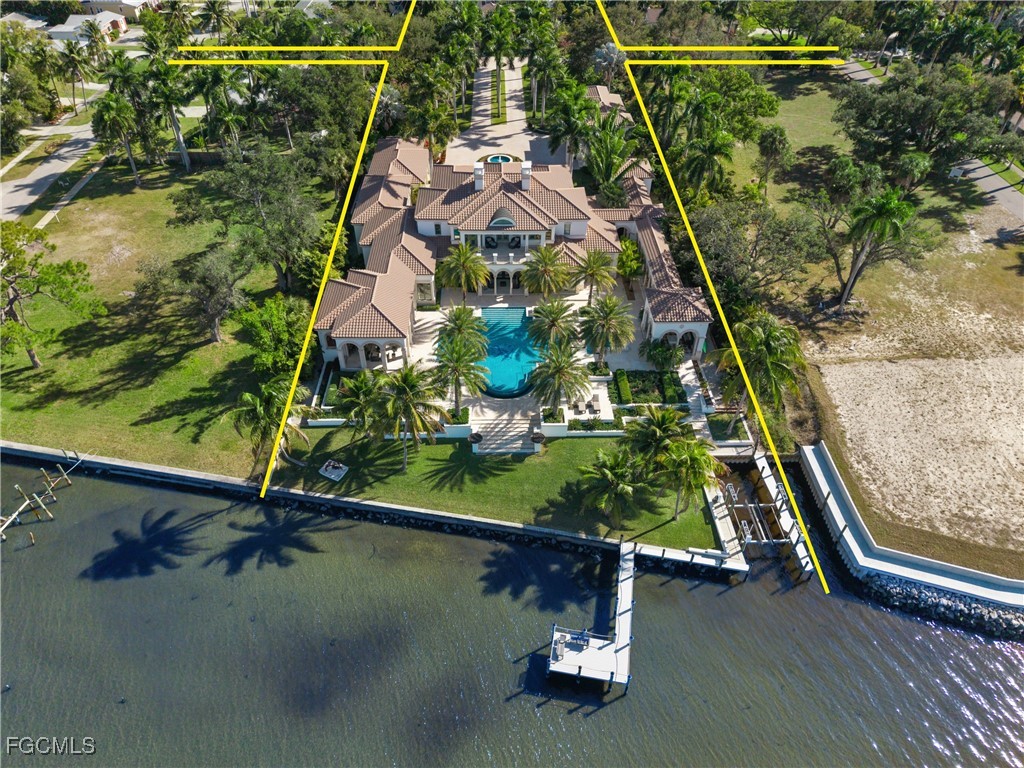 1240 Coconut Drive Fort Myers FL 33901 2026003843 image1