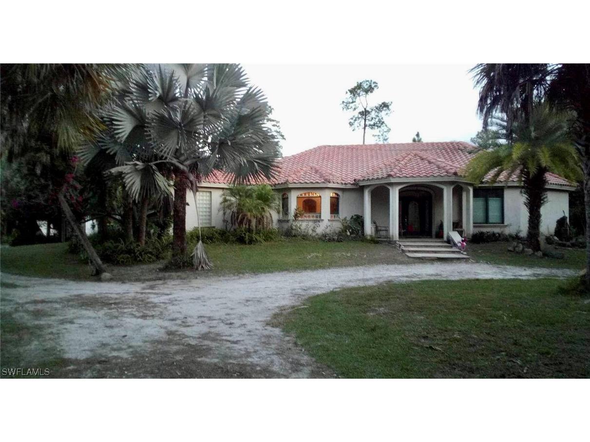 1240 Desoto Boulevard S Naples FL 34117 223084720 image1