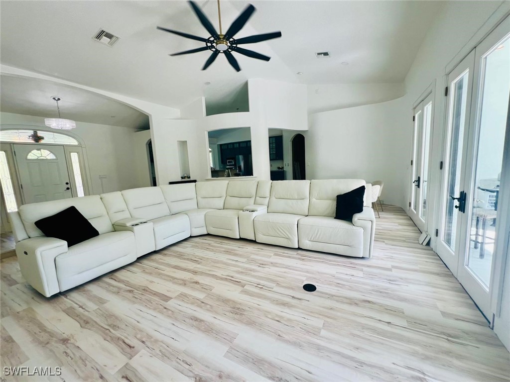 1240 Desoto Boulevard S Naples FL 34117 226001159 image2