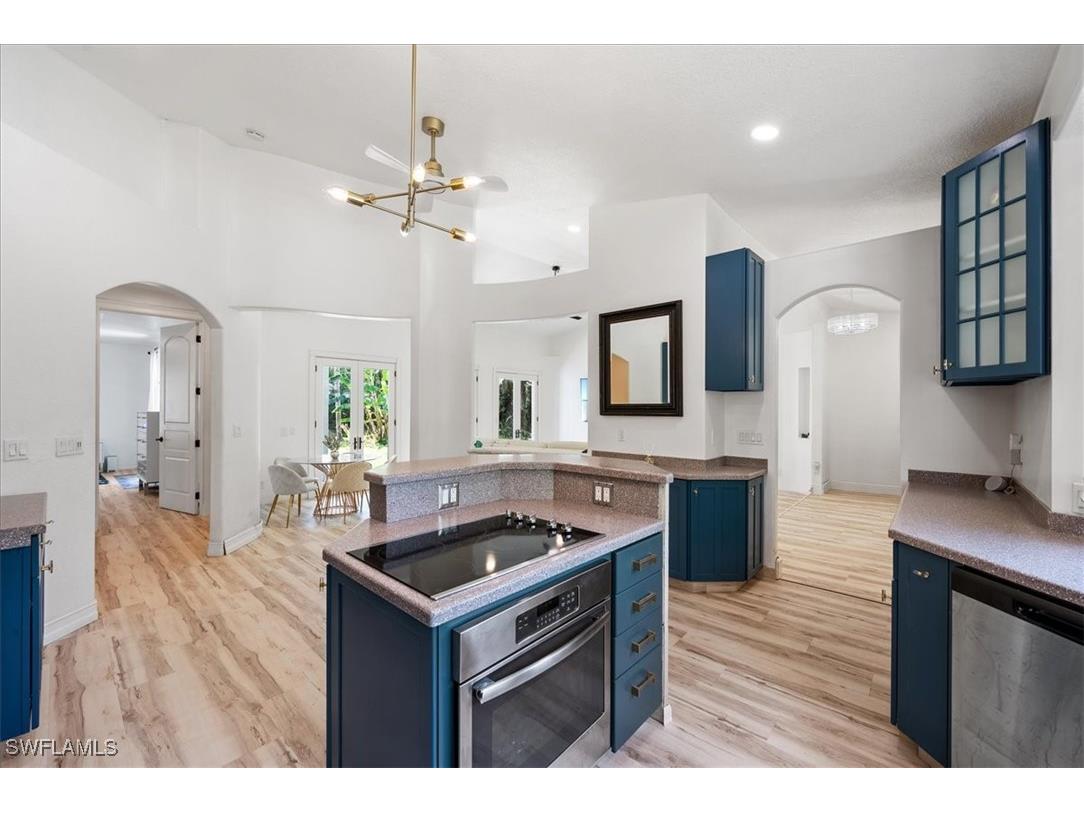 1240 Desoto Boulevard S Naples FL 34117 226001159 image6