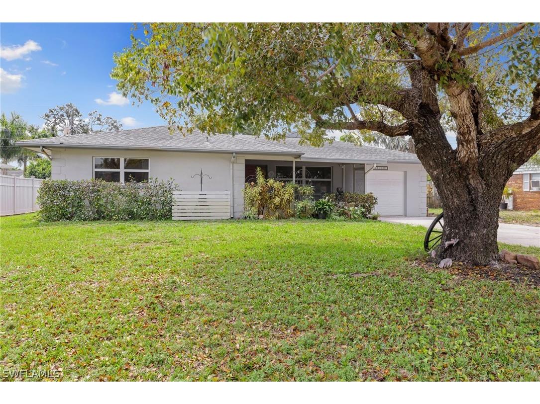 1240 Pompei Lane Naples FL 34103 224027054 image1