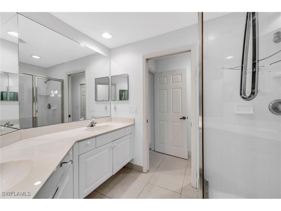 1240 Sarah Jean Circle #M102 Naples FL 34110 226001801 image11