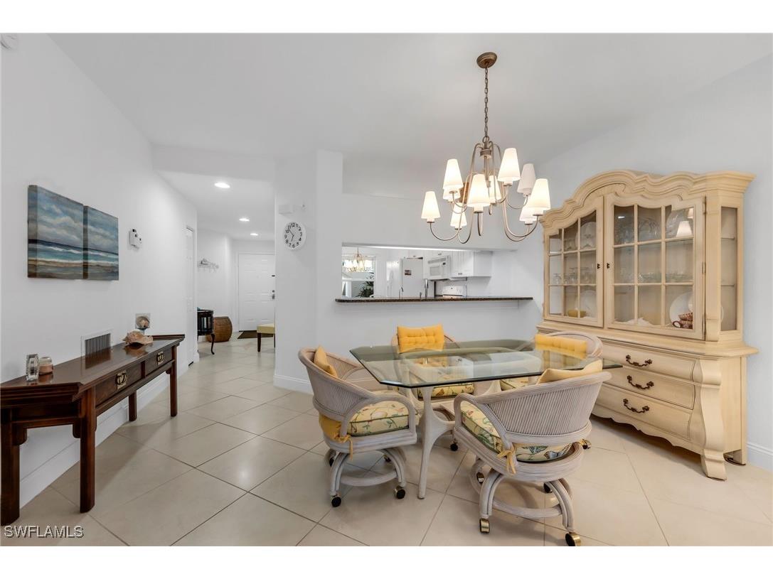 1240 Sarah Jean Circle #M102 Naples FL 34110 226001801 image7