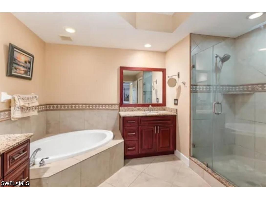 1240 Shady Rest Lane #104 Naples FL 34103 226013317 image19