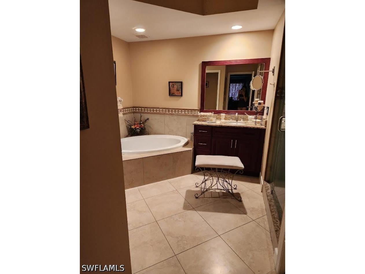 1240 Shady Rest Lane #104 Naples FL 34103 226013317 image2