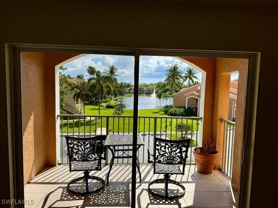 1240 Wildwood Lakes Boulevard #303 Naples FL 34104 225077015 image1