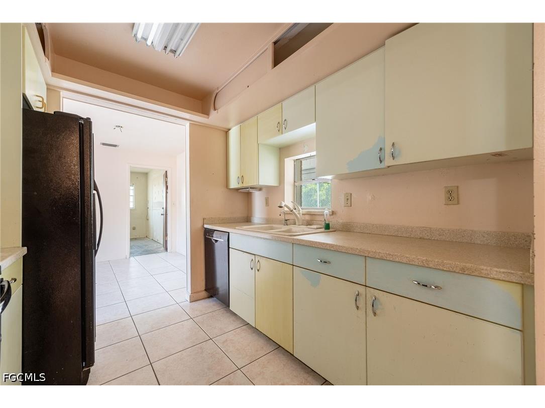 12401 Davis Boulevard Fort Myers FL 33905 2026021802 image8