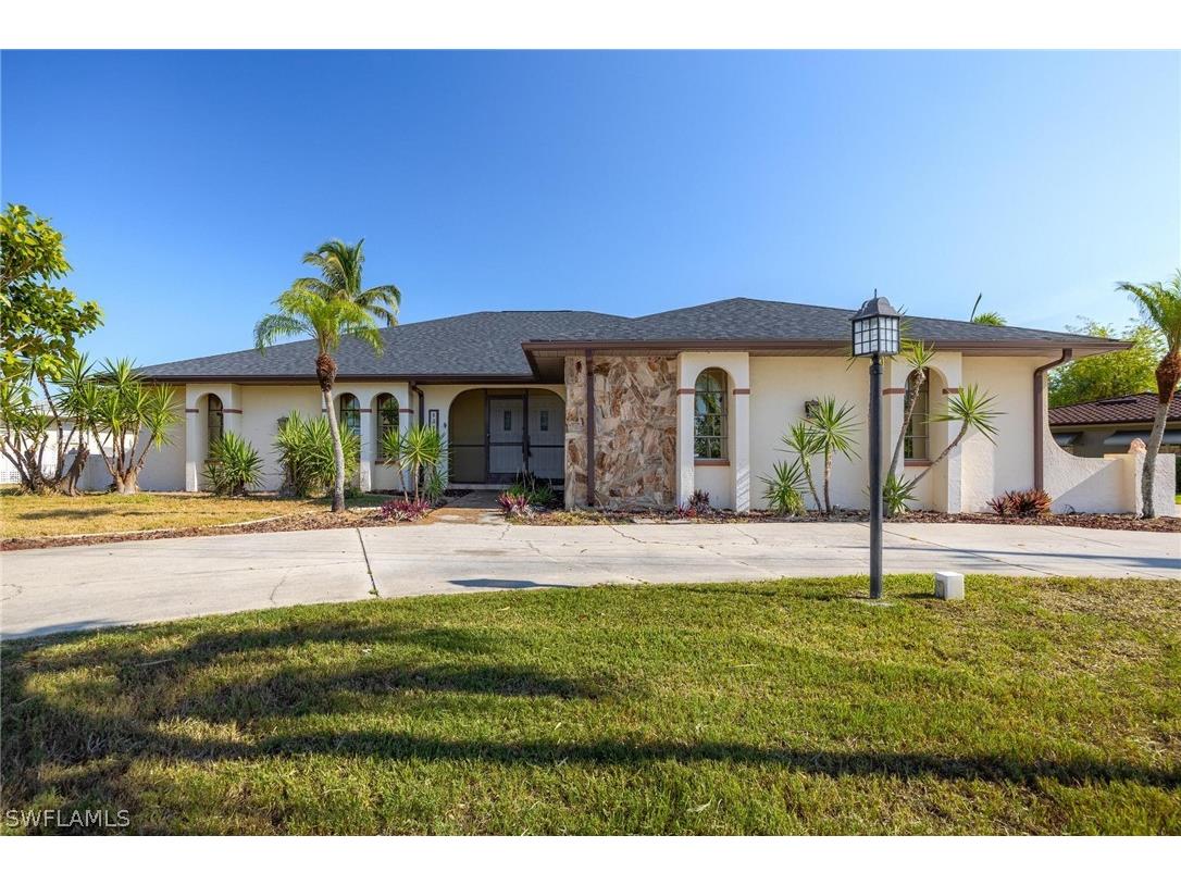 1241 El Dorado Parkway E Cape Coral FL 33904 224049350 image1