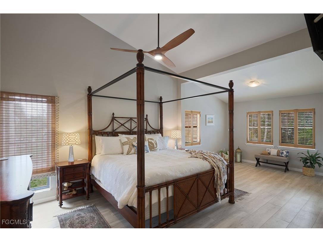 1241 Junonia Street Sanibel FL 33957 2025016027 image4