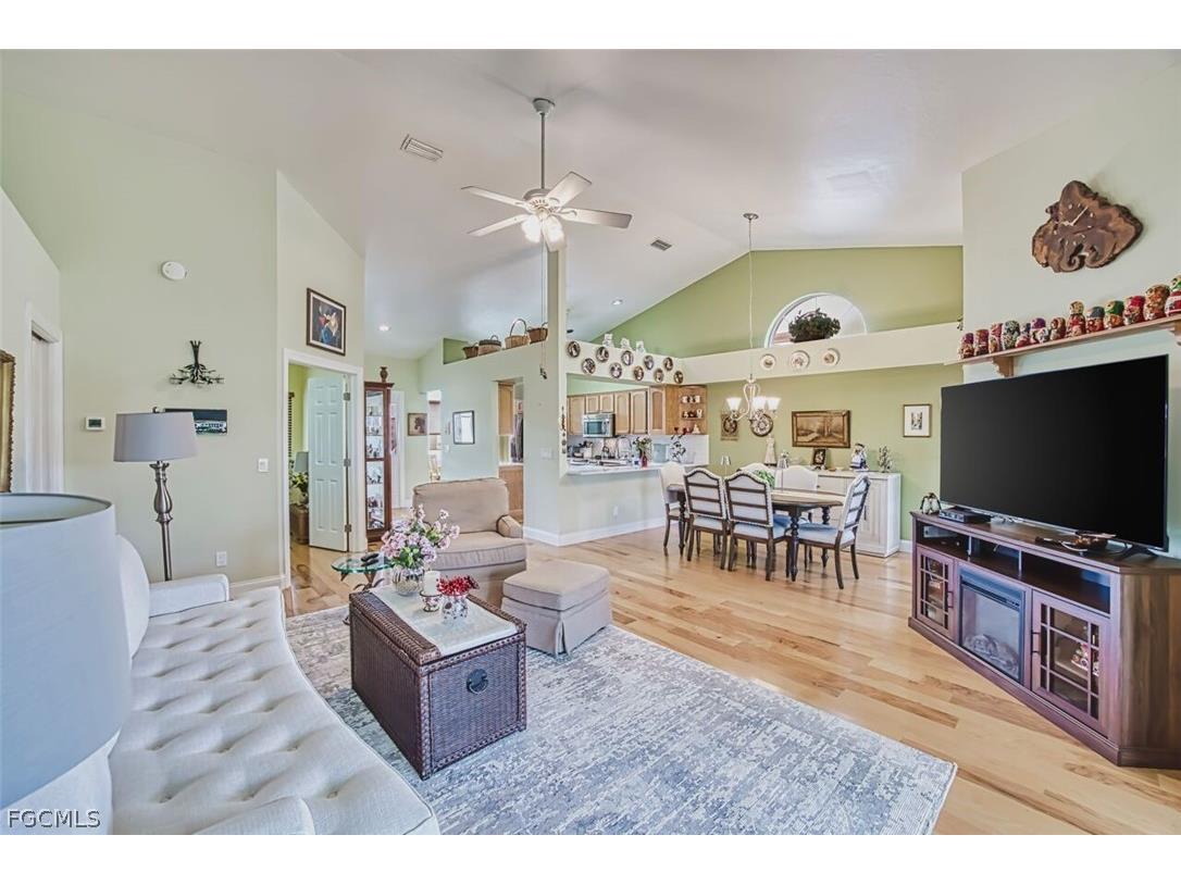 12416 Kelly Sands Way Fort Myers FL 33908 2026012547 image6