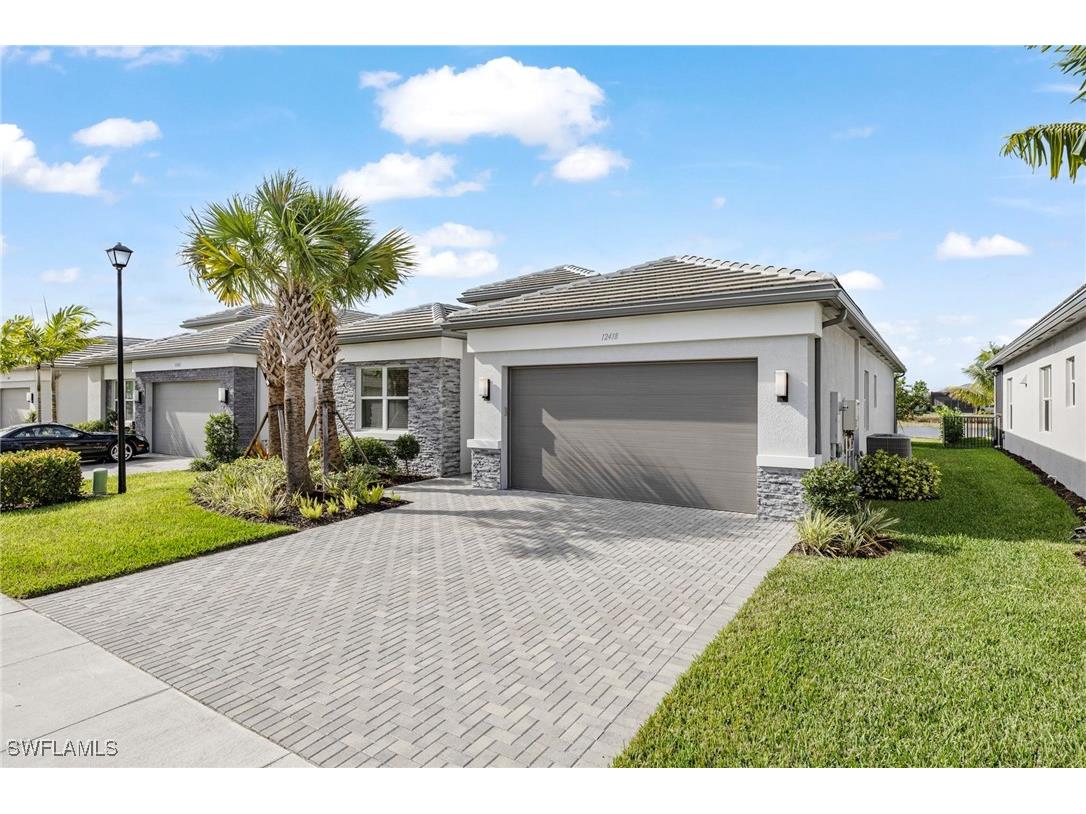 12418 Dahlia Court Naples FL 34120 226000075 image1