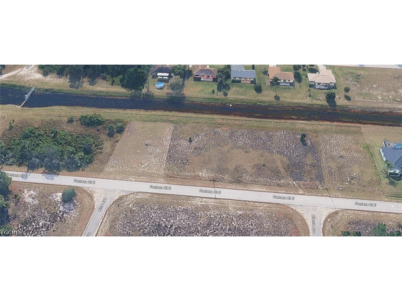 1242 Fontana Street E Lehigh Acres FL 33974 2026024263 image3