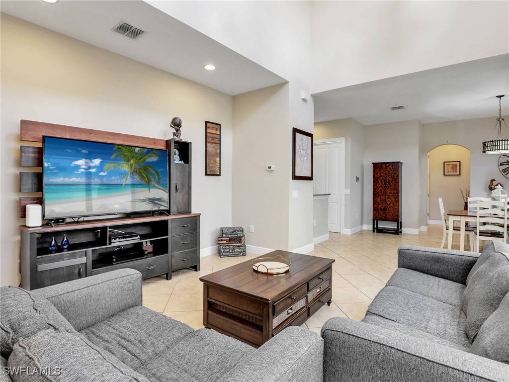 1242 Kendari Terrace Naples FL 34113 225065673 image13