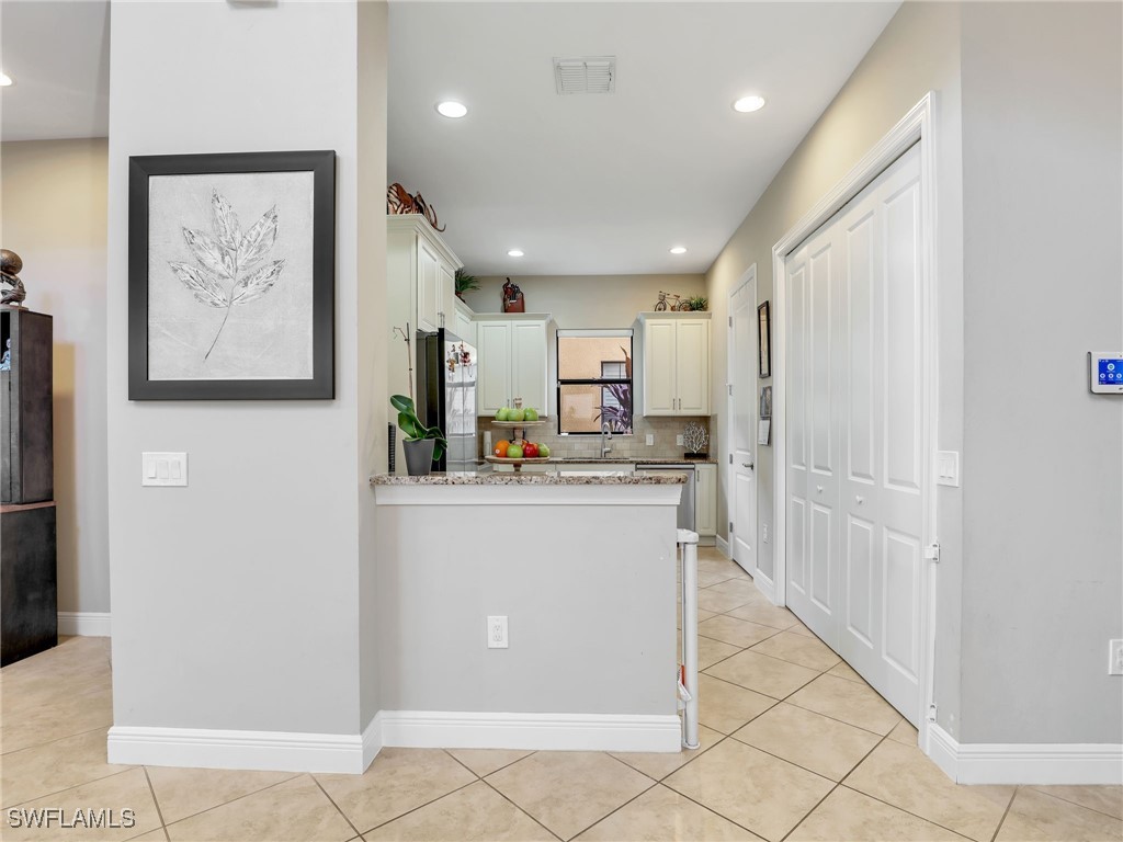 1242 Kendari Terrace Naples FL 34113 225065673 image18