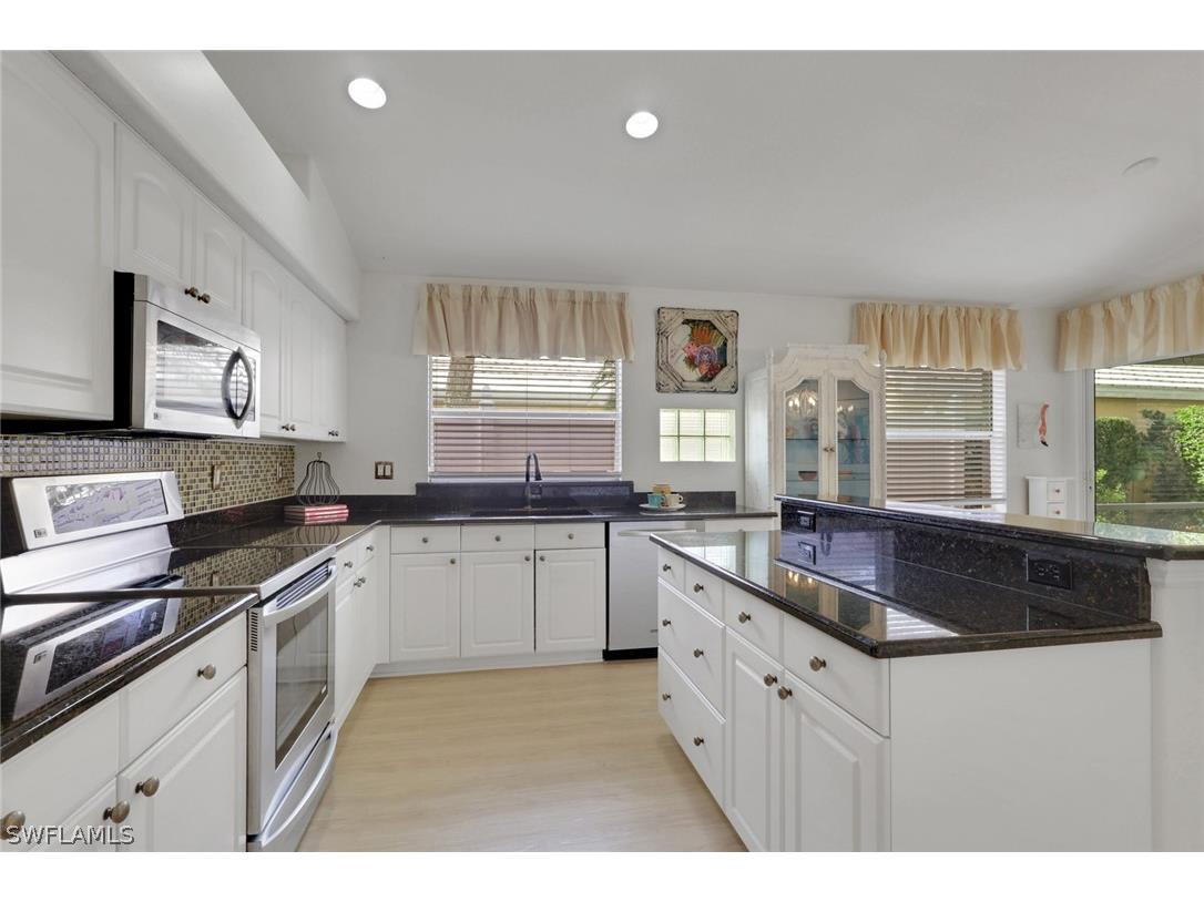 1242 Silverstrand Drive Naples FL 34110 226010605 image21