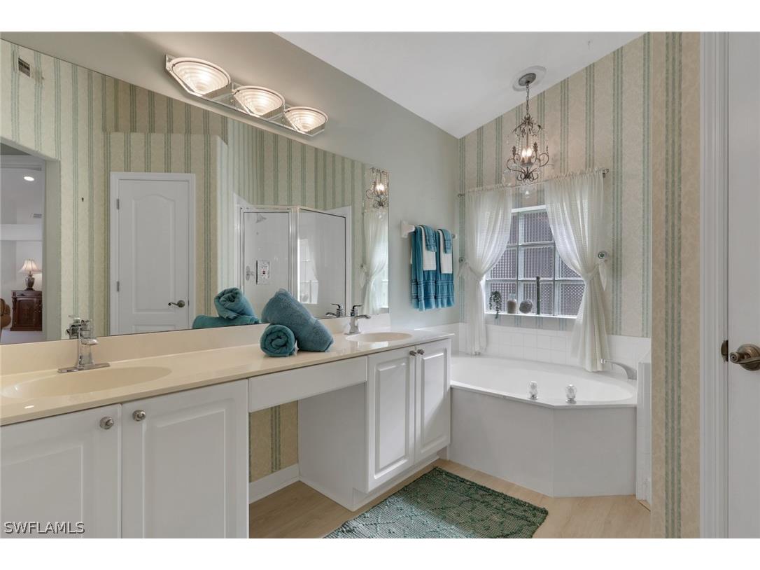 1242 Silverstrand Drive Naples FL 34110 226010605 image24