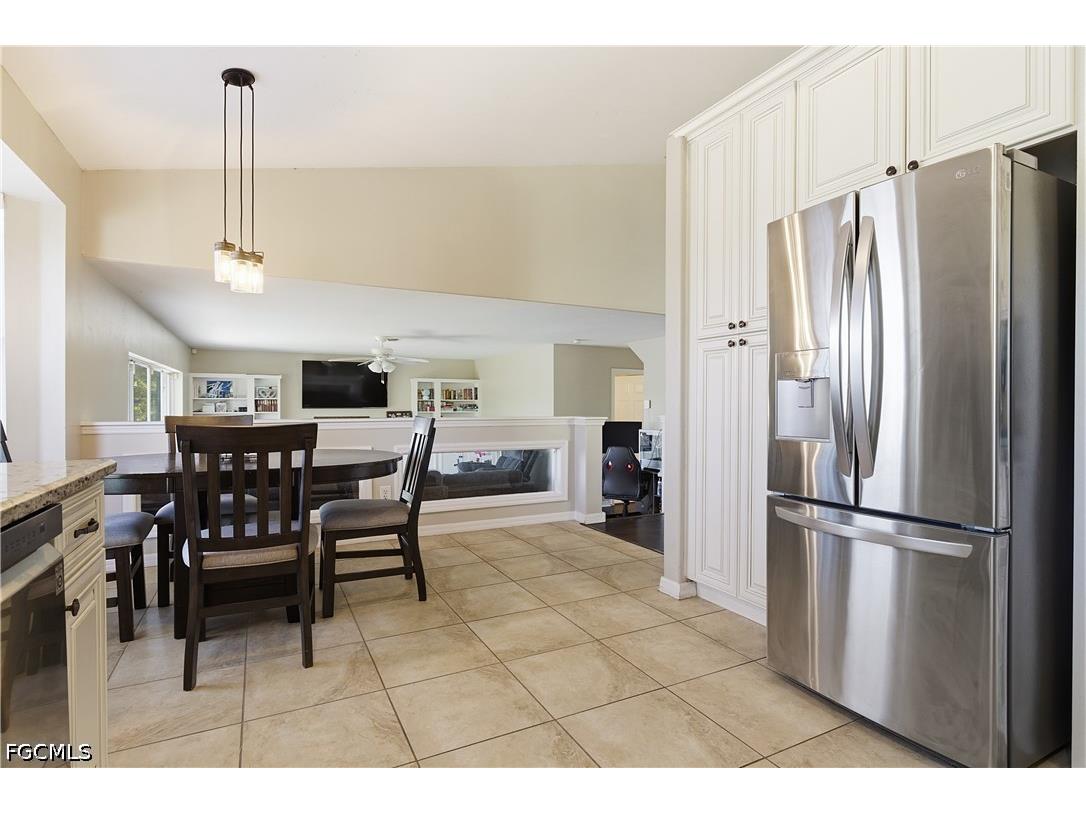 12421 Eagle Pointe Circle Fort Myers FL 33913 2026013408 image10