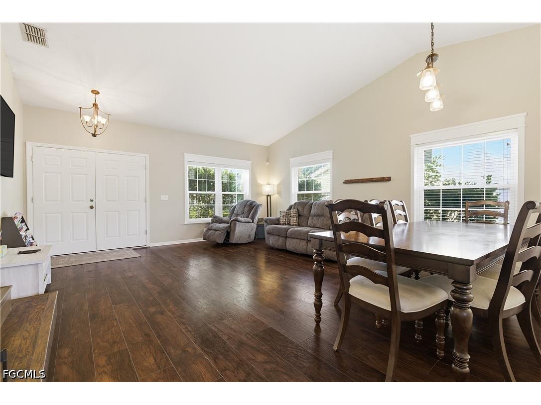 12421 Eagle Pointe Circle Fort Myers FL 33913 2026013408 image2