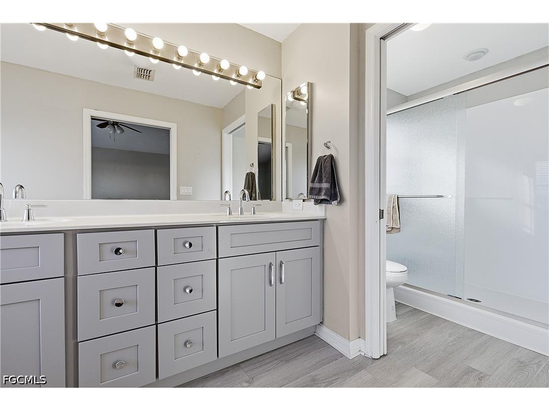 12421 Eagle Pointe Circle Fort Myers FL 33913 2026013408 image23