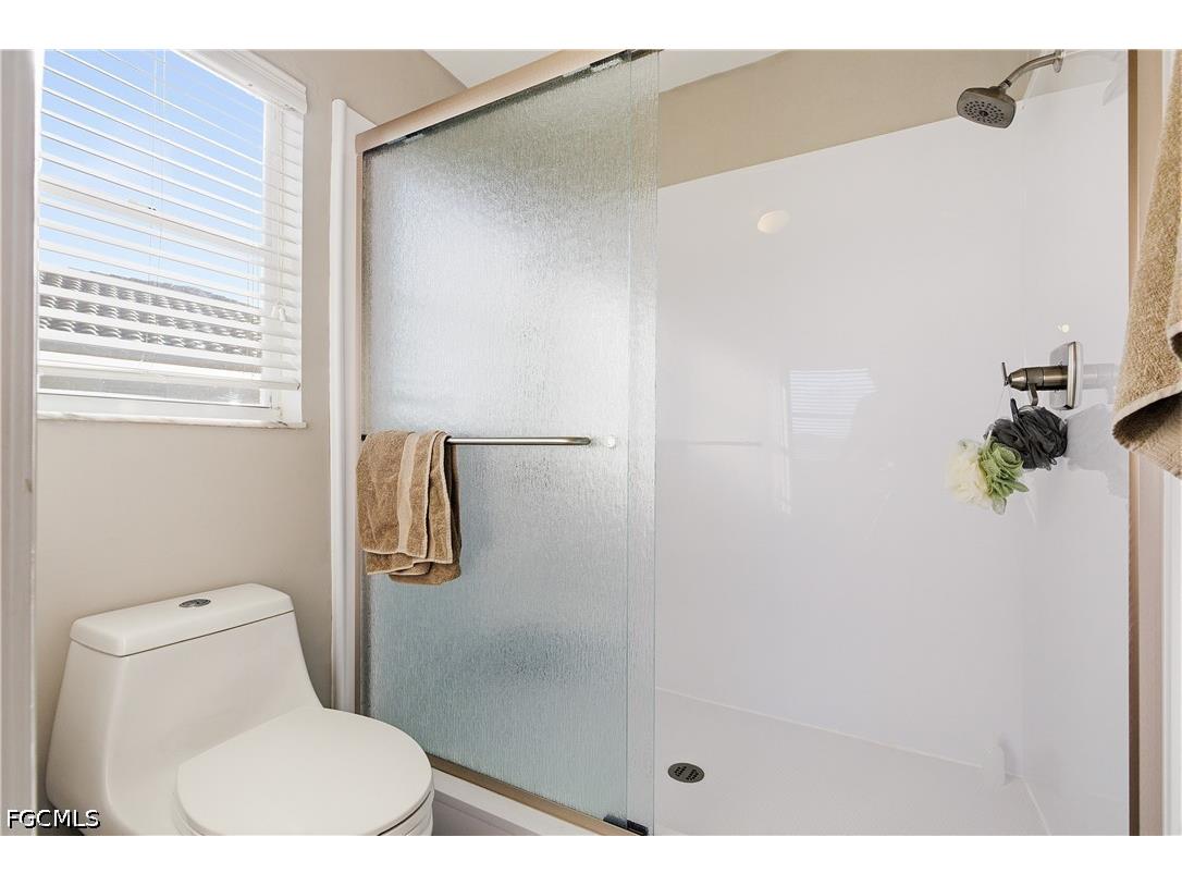 12421 Eagle Pointe Circle Fort Myers FL 33913 2026013408 image24