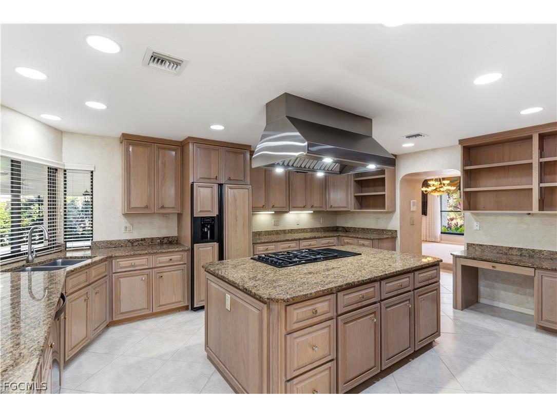 12423 Mcgregor Woods Circle Fort Myers FL 33908 2026010398 image3