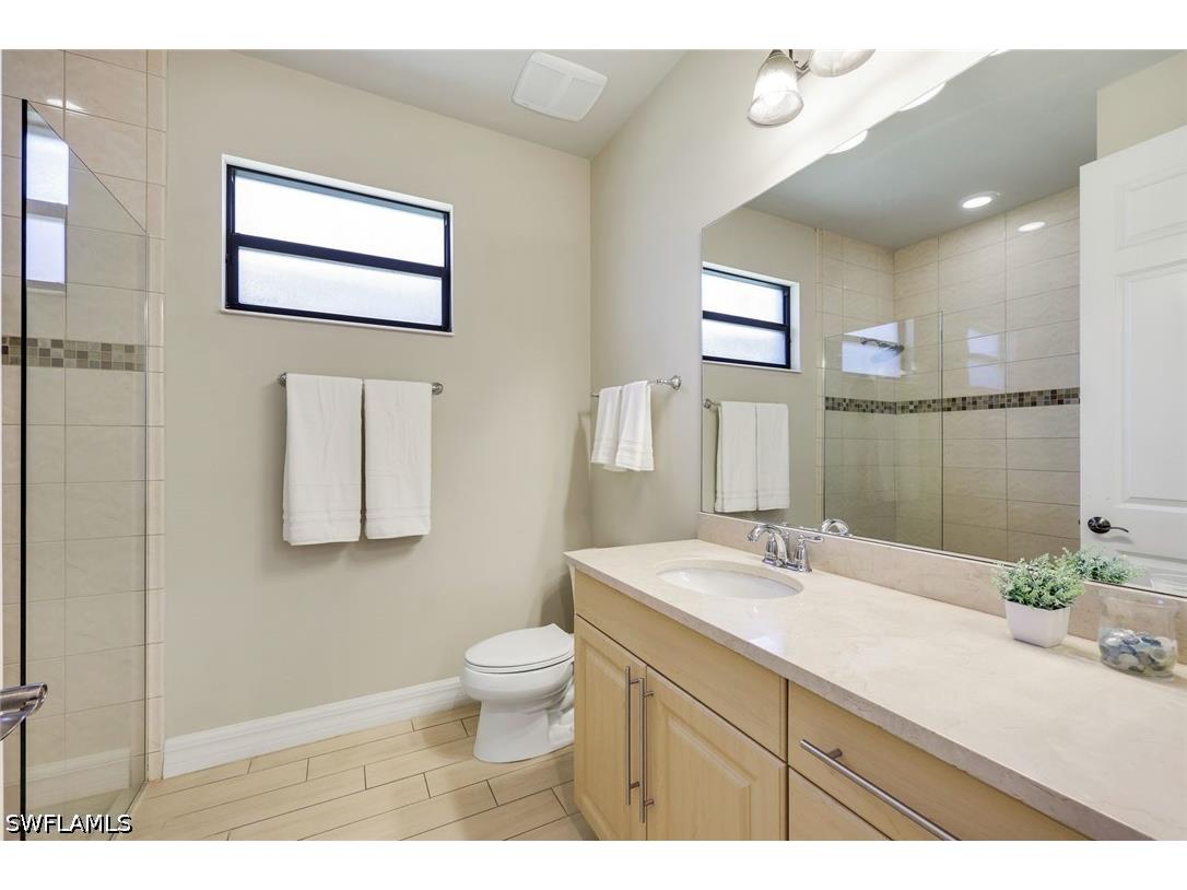 1243 Briarwood Court Naples FL 34104 226018956 image13