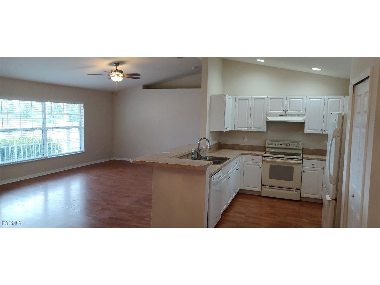 1243 Damen Street E Lehigh Acres FL 33974 2025021831 image4