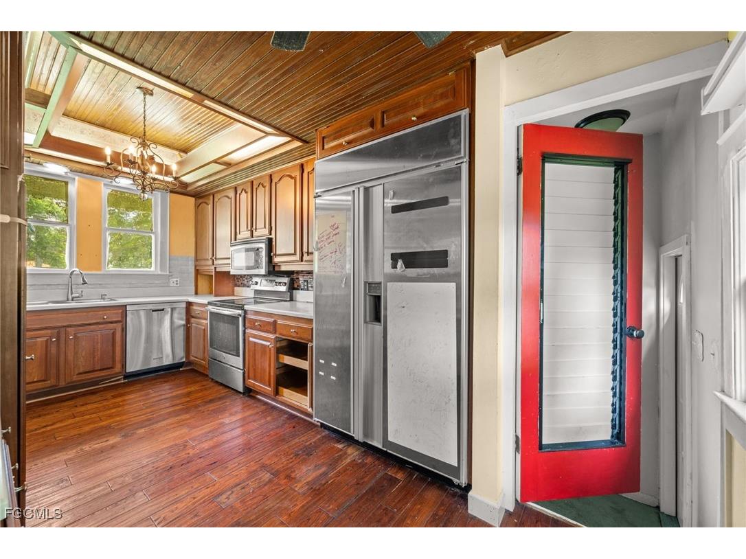 12430 Mcgregor Boulevard Fort Myers FL 33919 2025019835 image17