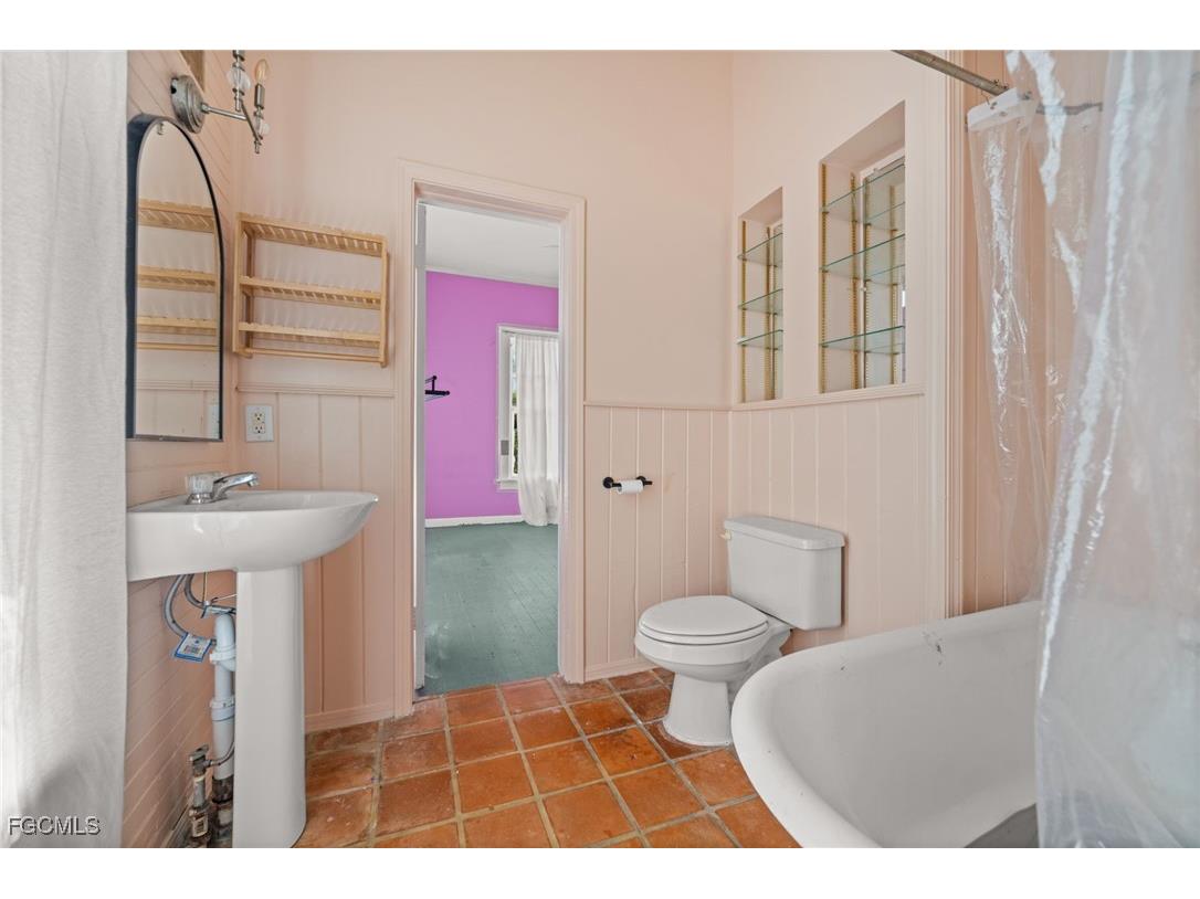 12430 Mcgregor Boulevard Fort Myers FL 33919 2025019835 image29