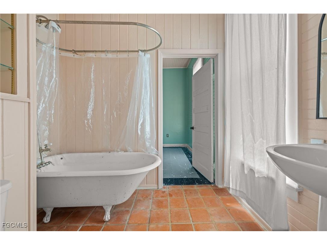 12430 Mcgregor Boulevard Fort Myers FL 33919 2025019835 image30