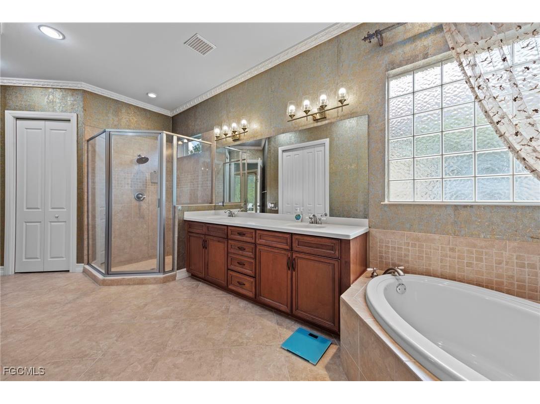 12431 Villagio Way Fort Myers FL 33912 2025012241 image32