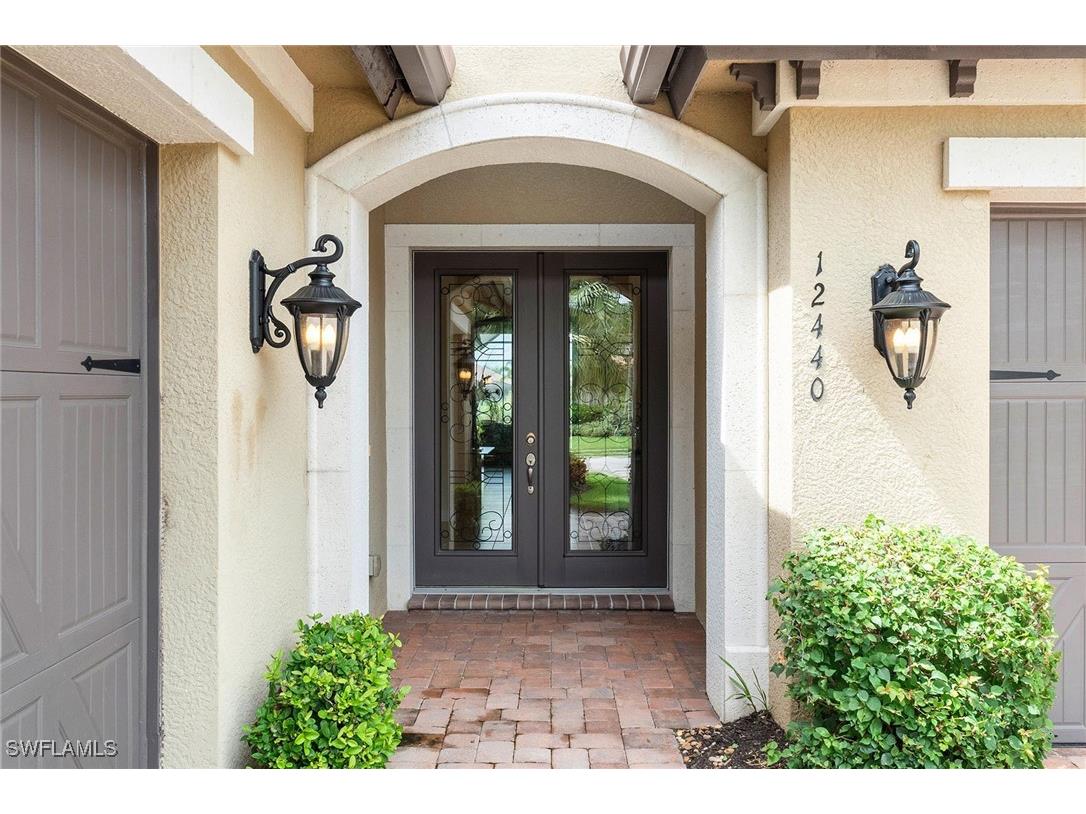 12440 Wisteria Drive Naples FL 34120 225069758 image3