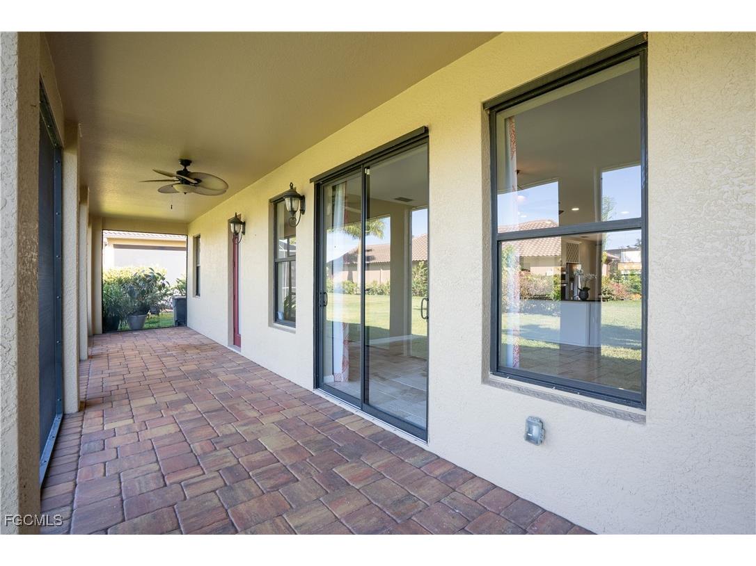 12448 Country Day Circle Fort Myers FL 33913 2025024749 image17