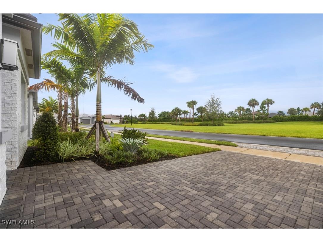 12448 Violet Lane Naples FL 34120 225069922 image3