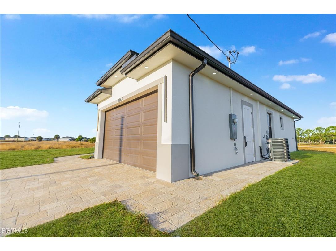 1245 Calico Street Labelle FL 33935 2025022348 image5