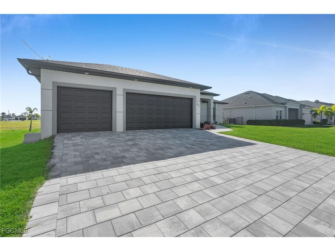 1245 NW 35th Place Cape Coral FL 33993 2025015437 image2