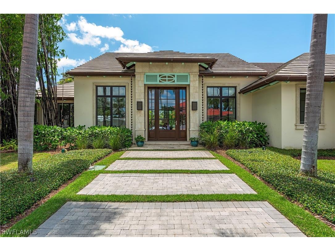 1245 Tuna Court Naples FL 34102 224042042 image1