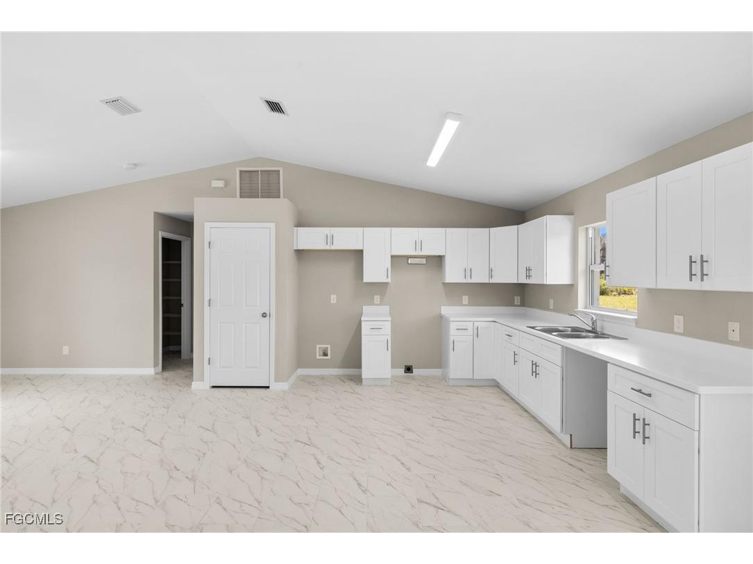 1246 Ecclesia Street E Lehigh Acres FL 33974 2025022312 image10