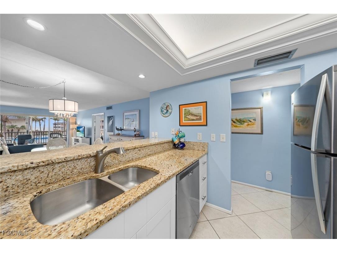 1246 Fulgur Street #105 Sanibel FL 33957 2025019782 image11