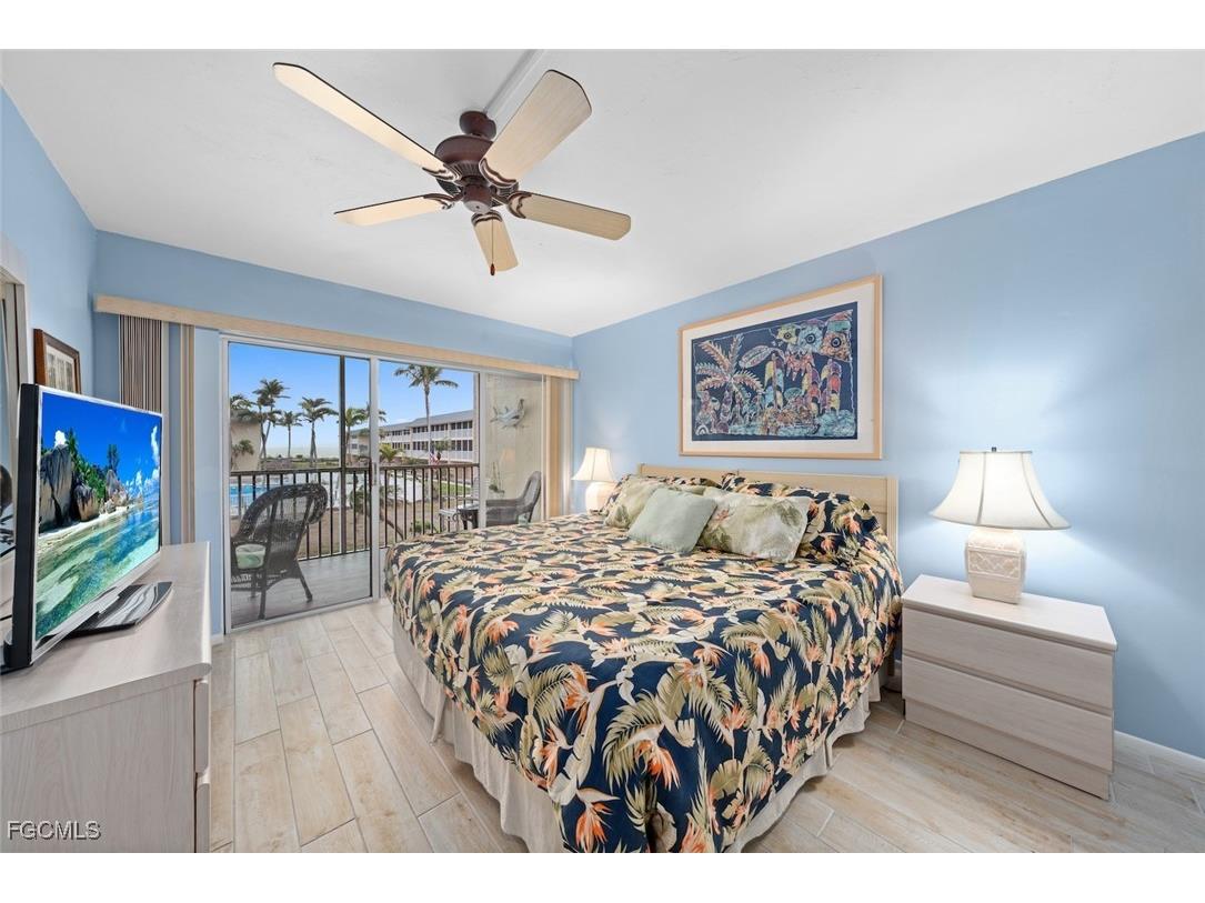1246 Fulgur Street #105 Sanibel FL 33957 2025019782 image13