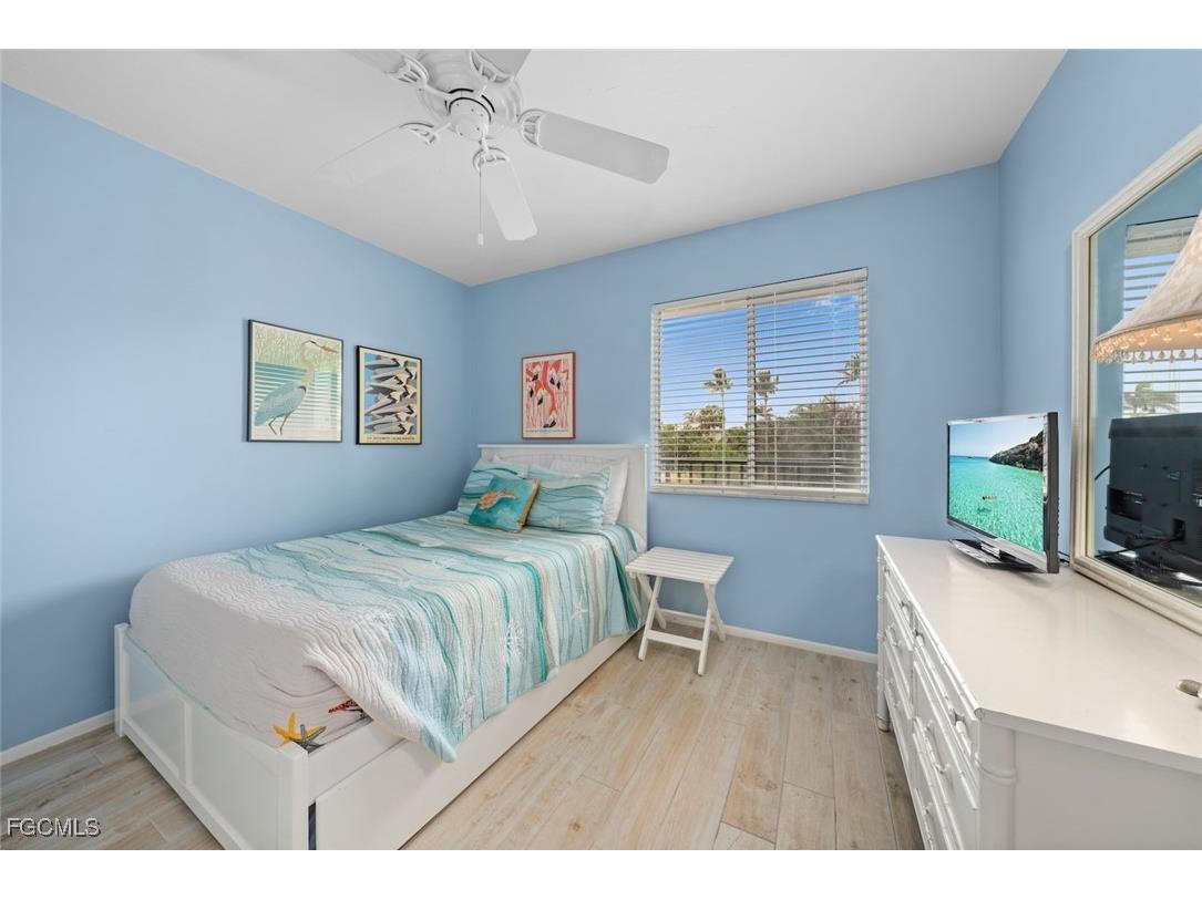 1246 Fulgur Street #105 Sanibel FL 33957 2025019782 image19