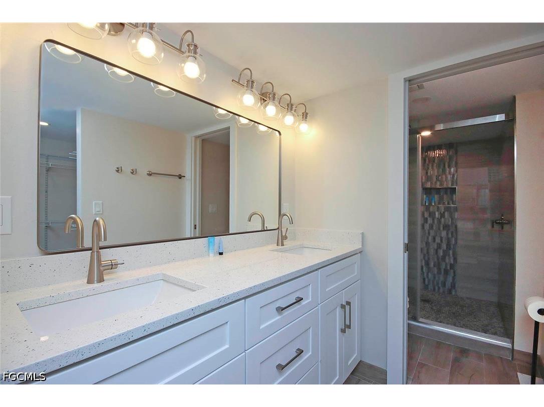 1246 Fulgur Street #202 Sanibel FL 33957 2026014826 image14