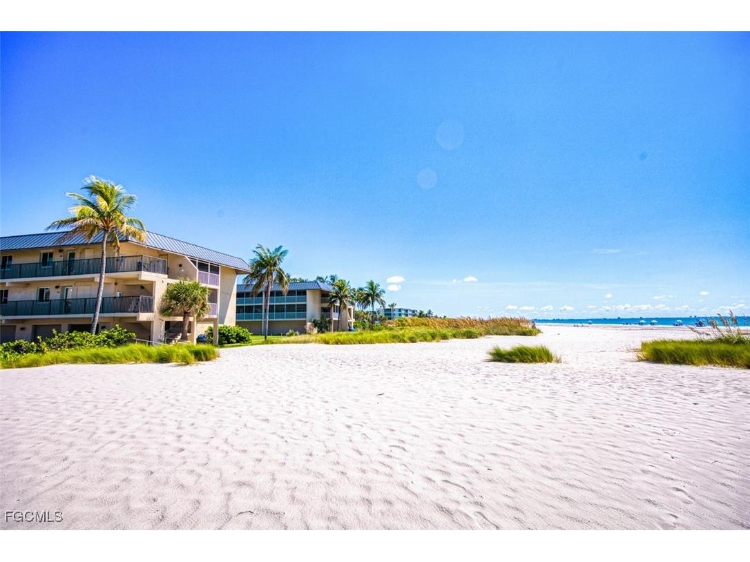 1246 Fulgur Street #207 Sanibel FL 33957 2025006245 image5