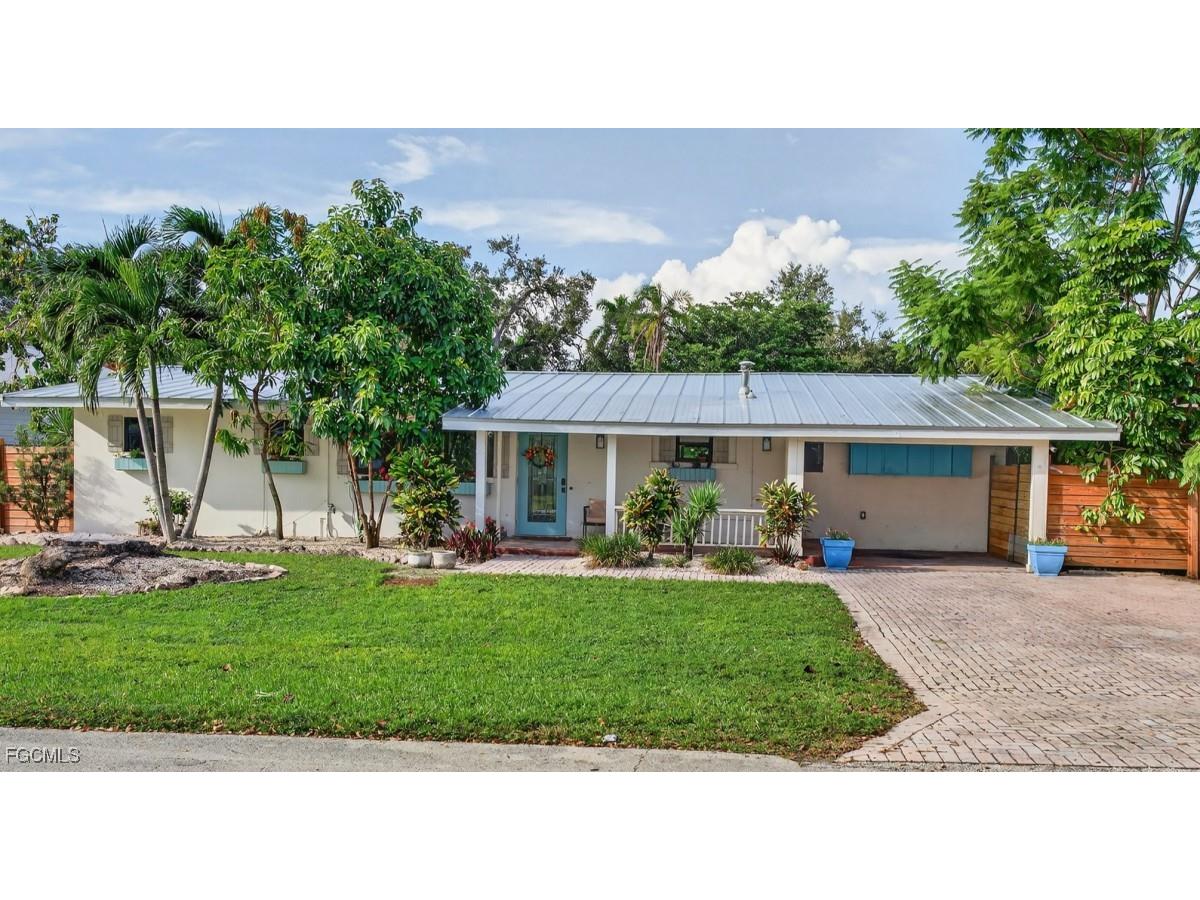 1247 Carlene Avenue Fort Myers FL 33901 2025015210 image1