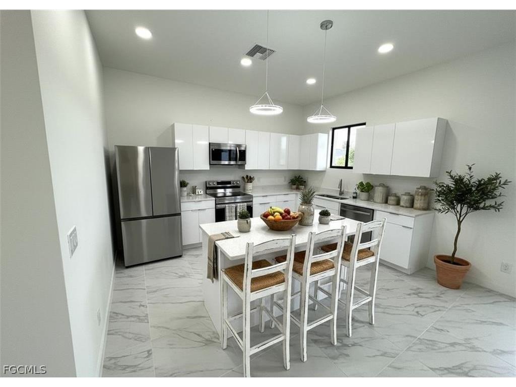 1247 Kismet Parkway W Cape Coral FL 33993 2026003555 image10